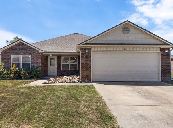 18 Heelstone Drive, Cabot, AR 72023