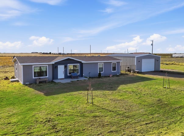 822 Tyler Ave, Goodwell, OK 73939