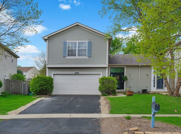 2209 Carpenter Avenue, Plainfield, IL 60586