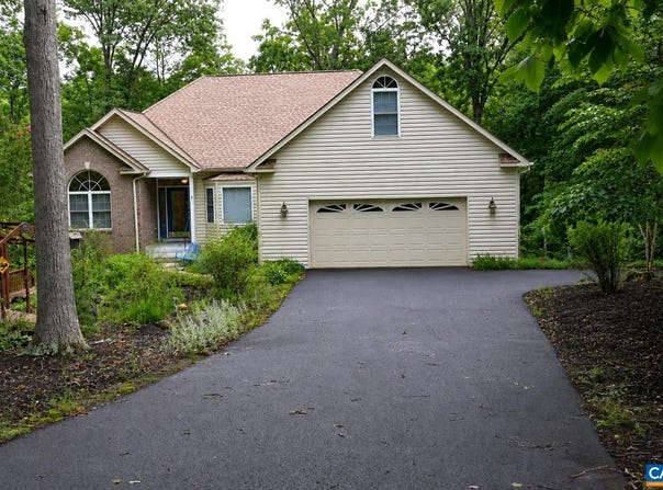 3 NUTWOOD CIR, PALMYRA, VA 22963