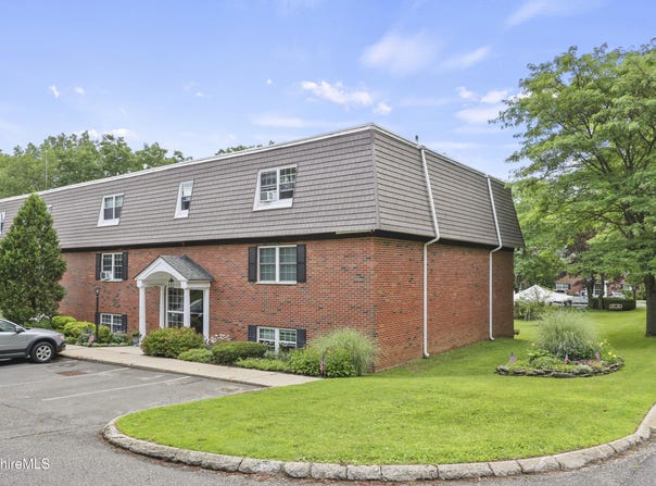 260 Pittsfield Rd, Lenox, MA 01240