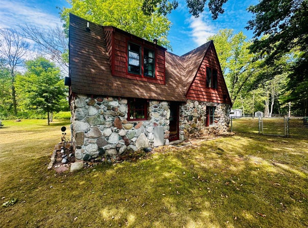 N2146 County Road E, Bruce, WI 54819