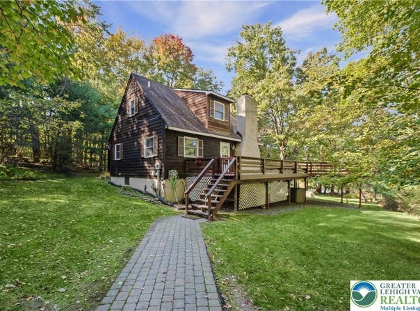 7146 Moss Drive, Pocono Twp, PA 18370