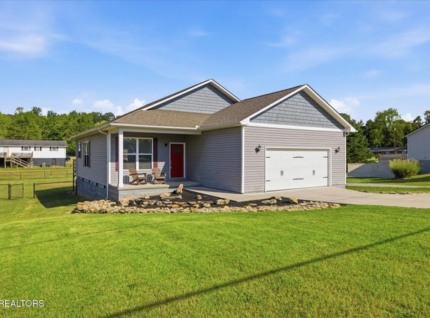 1608 Tazewell Pike, Plainview, TN 37721