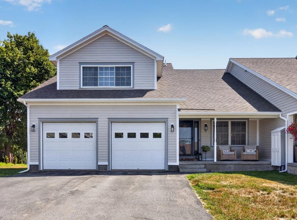 8 Bald Eagle Drive, Brewer, ME 04412