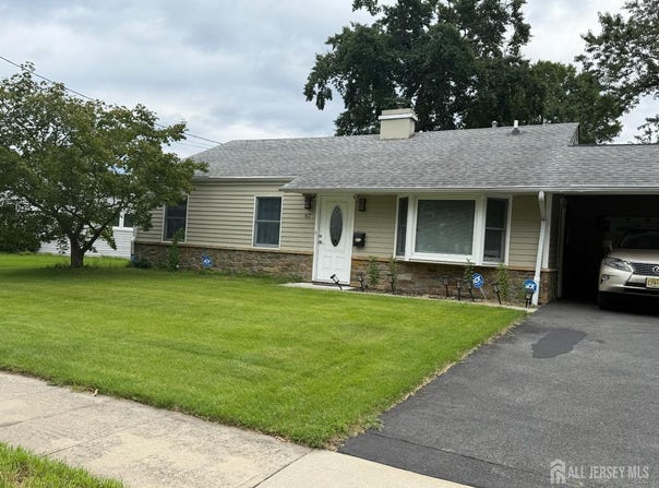 67 Winthrop Road, Edison, NJ 08817
