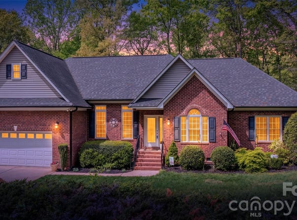 7867 Golf Course Drive N, Denver, NC 28037