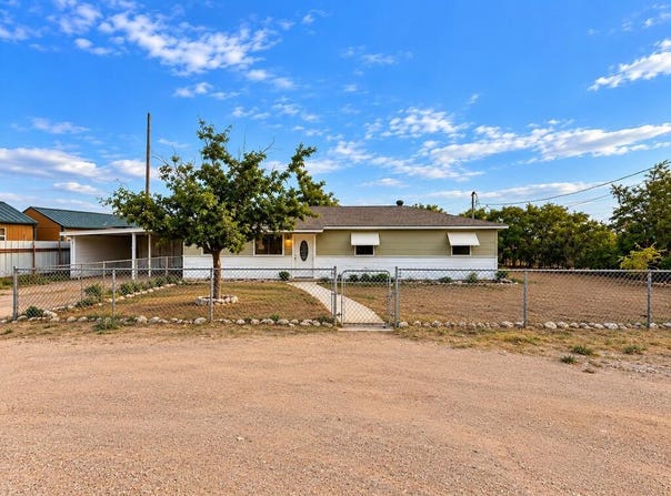 8113 N Service Rd, Big Spring, TX 79720