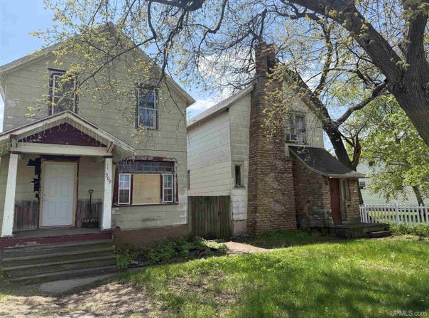509 S 1st Avenue, Escanaba, MI 49829