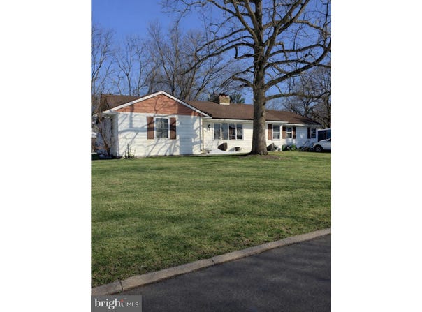 390 WHEATLEY Avenue, BEVERLY, NJ 08010
