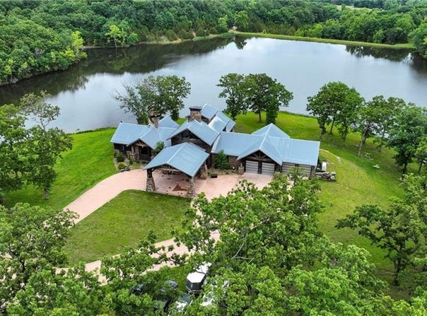 21616 PoorBoy Road, Warsaw, MO 65355