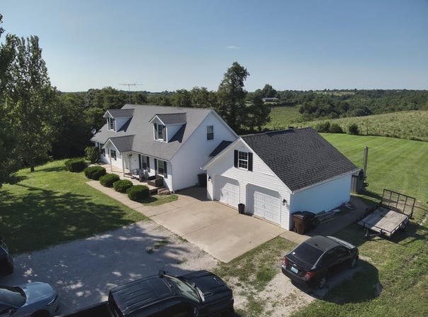 4397 Perkins Ridge Rd., Brooksville, KY 41004