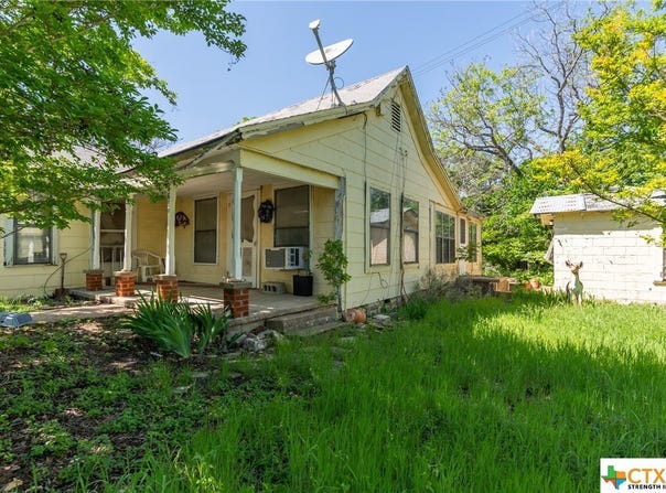 6630 Fm 183, Evant, TX 76525