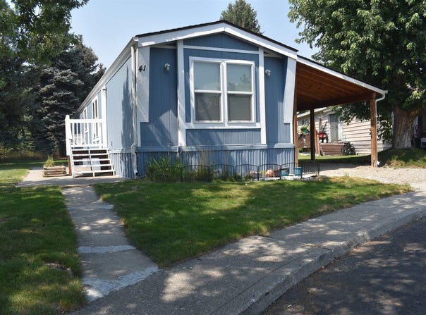 3110 E Chattaroy Rd, Chattaroy, WA 99003