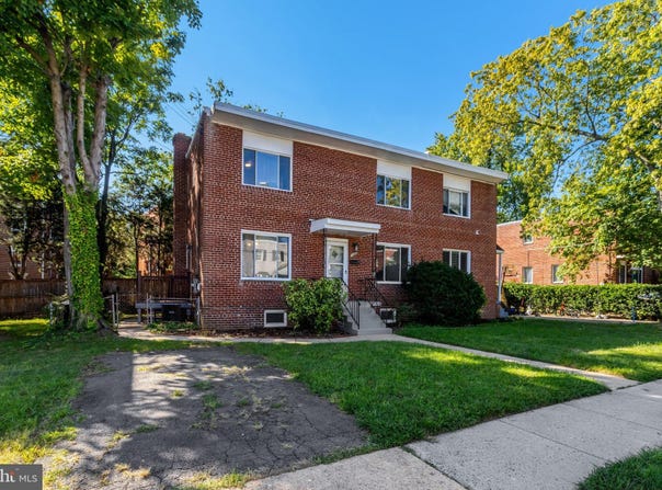 3218 13TH Road S, ARLINGTON, VA 22204