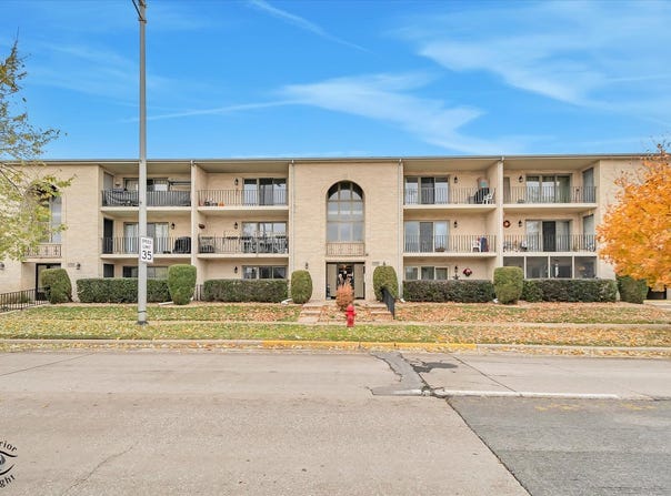 10538 Central Avenue, Chicago Ridge, IL 60415