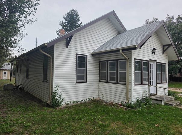 833 3rd Street, Chappell, NE 69129