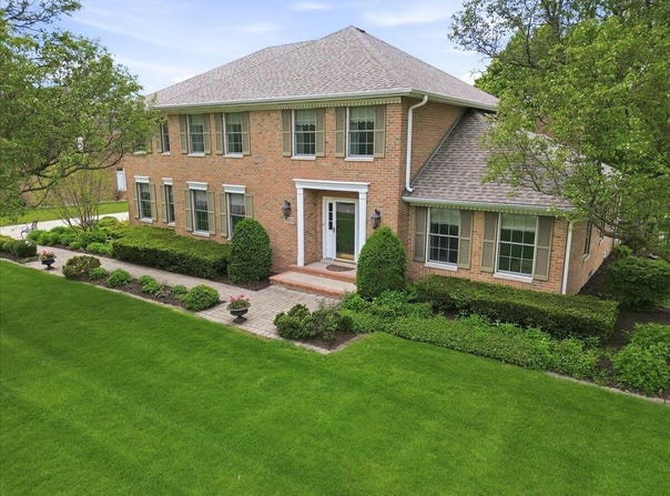 10204 Devonshire Lane, Munster, IN 46321
