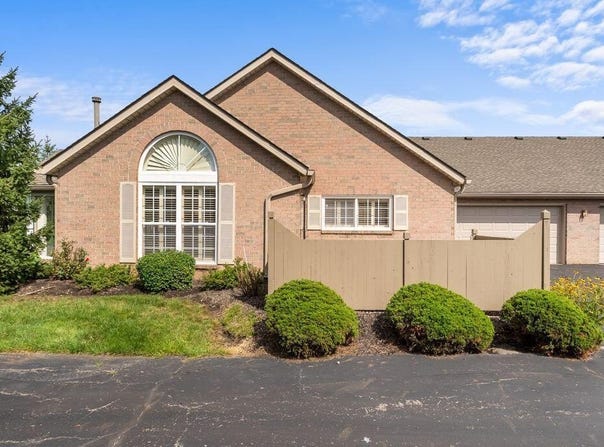 1297 Amberlea Drive E, Columbus, OH 43230