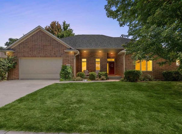 1008 Tamarack Trail, IowaCity, IA 52245