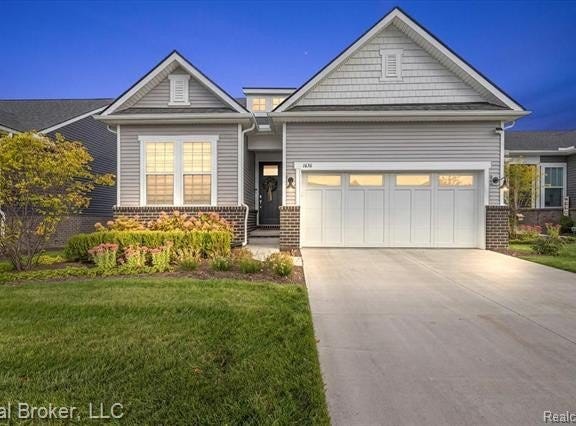 1636 Landings Lane, Milford Twp, MI 48381