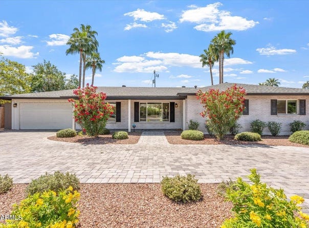 735 E NORTHERN Avenue, Phoenix, AZ 85020