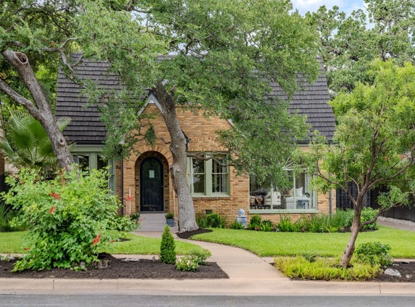106 Laurel Ln, Austin, TX 78705