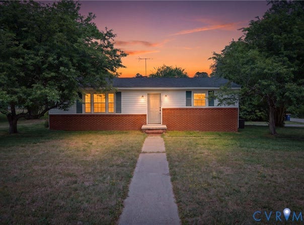1909 Dinwiddie Avenue, Hopewell, VA 23860