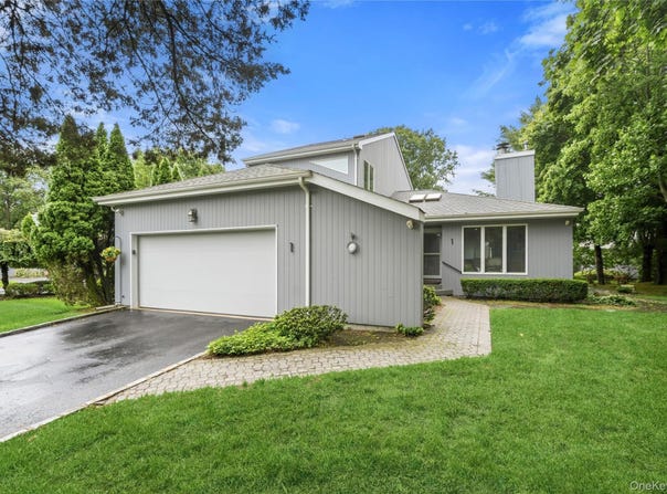 1 Gerriet Court, Northport, NY 11768