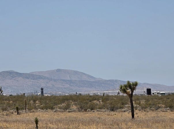 183rd St E / Avenue W5, Llano, CA 93544