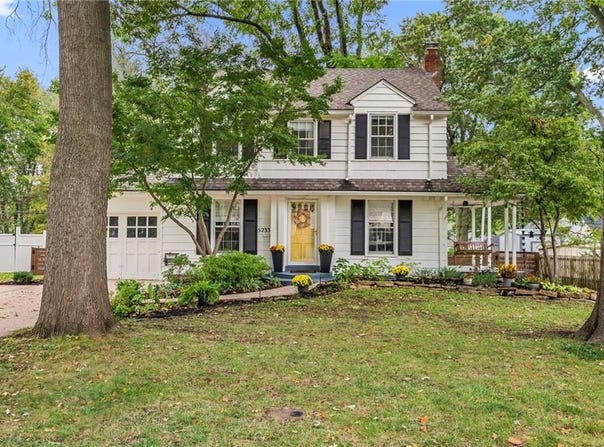 5233 Nall Avenue, Roeland Park, KS 66202