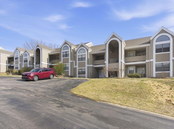305 Wimbledon Drive, Branson, MO 65616