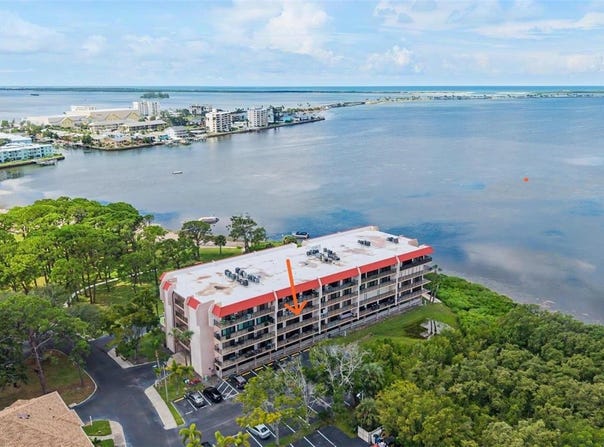 2700 BAYSHORE Boulevard, DUNEDIN, FL 34698