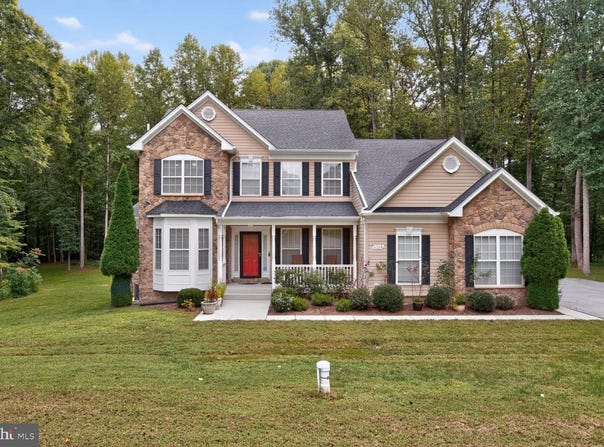 8100 HOLLOW TREE LN, UPPER MARLBORO, MD 20772