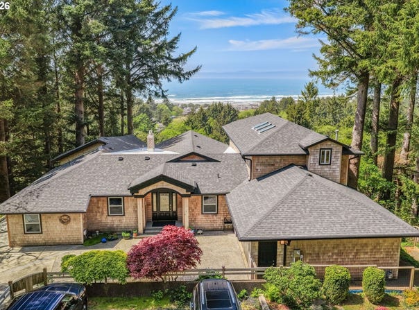 384 SUNSET Blvd, CannonBeach, OR 97110