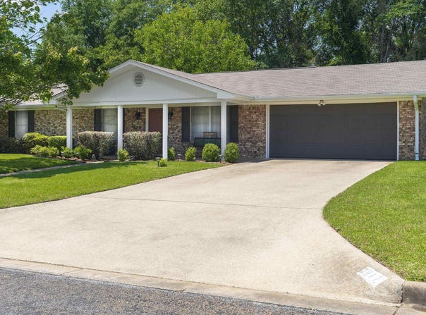 1817 Beth Dr., Longview, TX 75605