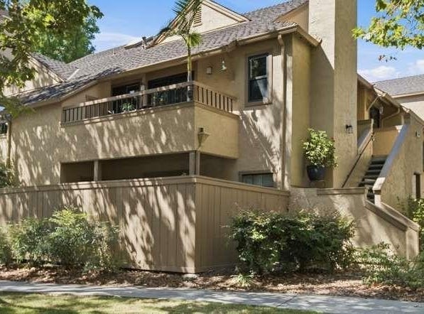 2049 Foxhall LOOP, SAN JOSE, CA 95125