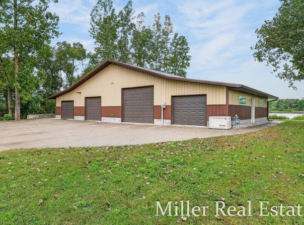 153 Sunset Drive, Dowling, MI 49050