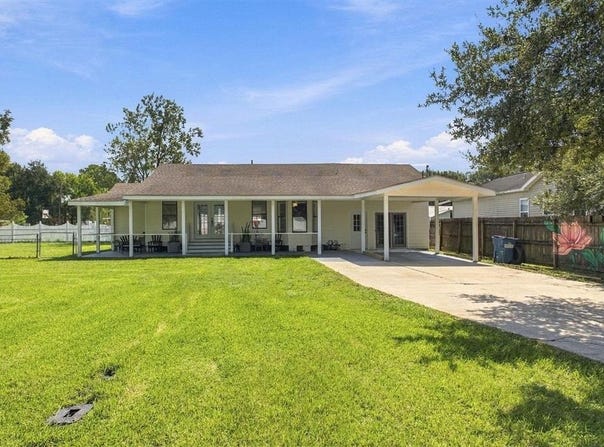 815 E Academy Avenue, Jennings, LA 70546