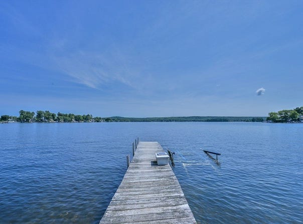 261 Thompson Road, Webster, MA 01570