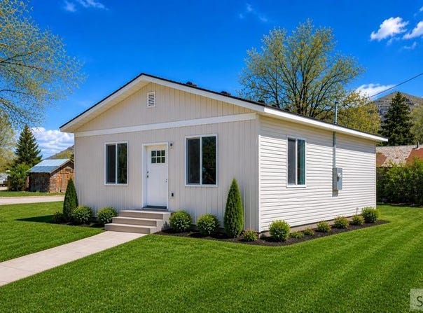359 Challis Avenue, Arco, ID 83213