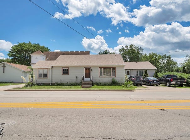 219, 219 1/2 W Main Street, Braidwood, IL 60408