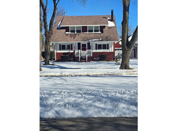 213 S Hansen Blvd, Odebolt, IA 51458