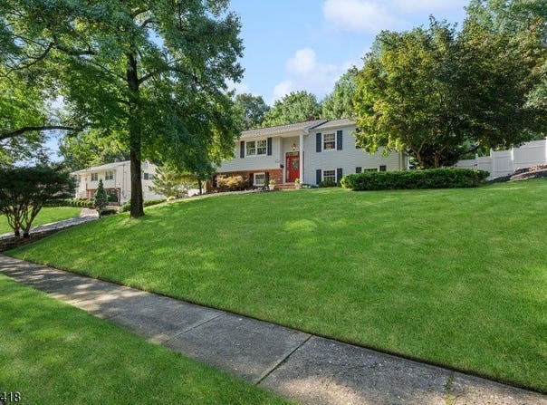 73 Brandon Ave, Wayne Twp., NJ 07470-6031