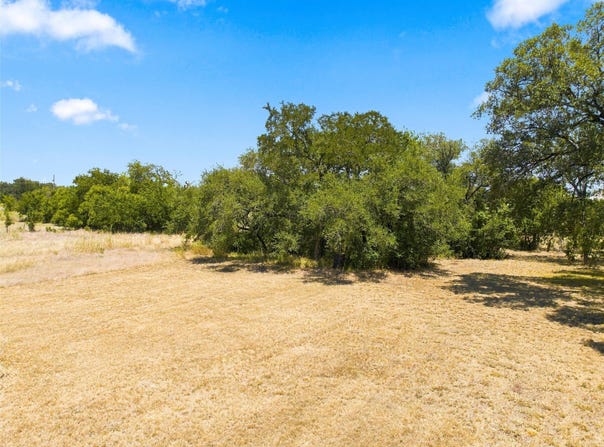 16th Street, Crawford, TX 76638
