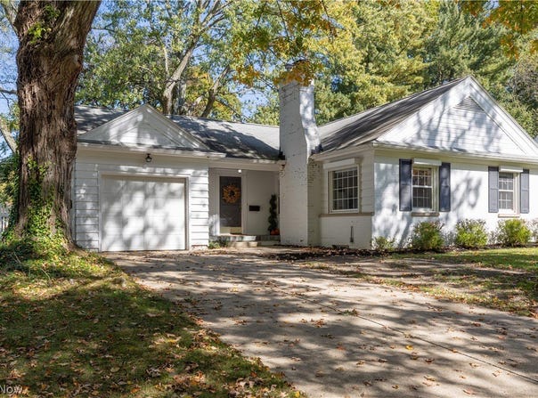 2535 Grant Avenue, Cuyahoga Falls, OH 44223