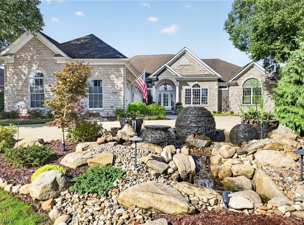 3458 Chadwick Drive, Uniontown, OH 44685