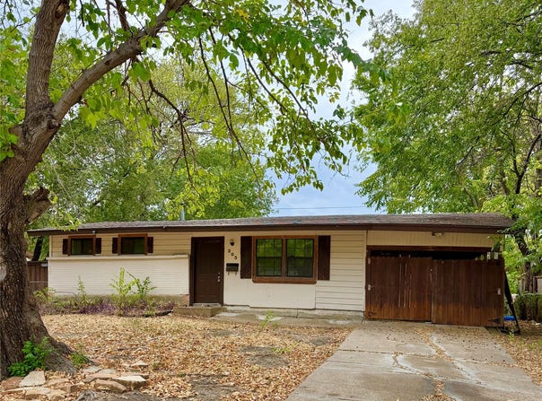 203 Hamden Lane, Mesquite, TX 75149