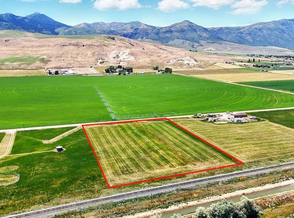 4000 N 4400 W, Clifton, ID 83232