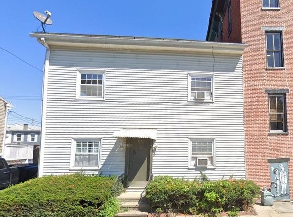 211 S CHARLOTTE Street, MANHEIM, PA 17545